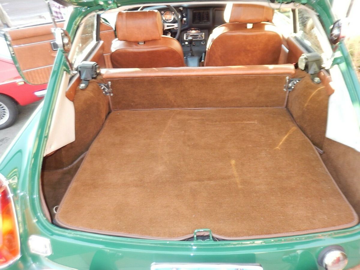1973 British Racing Green MG MGB Coupe