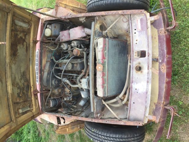 1973 Burgundy MG MGB