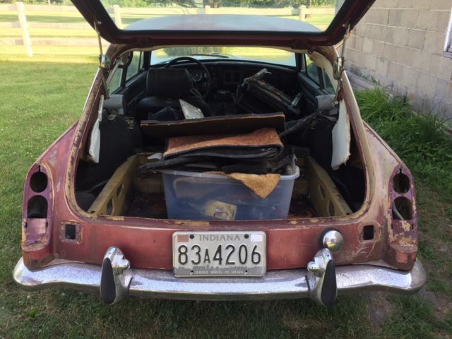 1973 Burgundy MG MGB