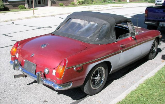 1973 Red MG MGB Convertible