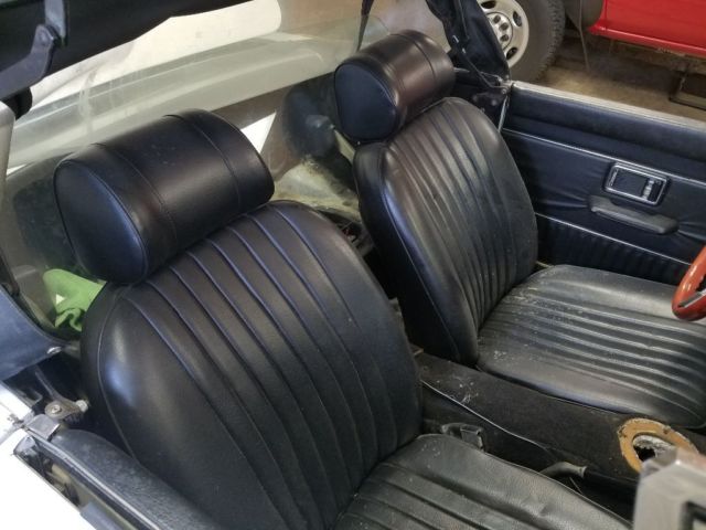 1973 White MG MGB Convertible