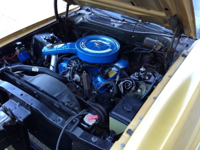 1973 Gold Ford Mustang Coupe