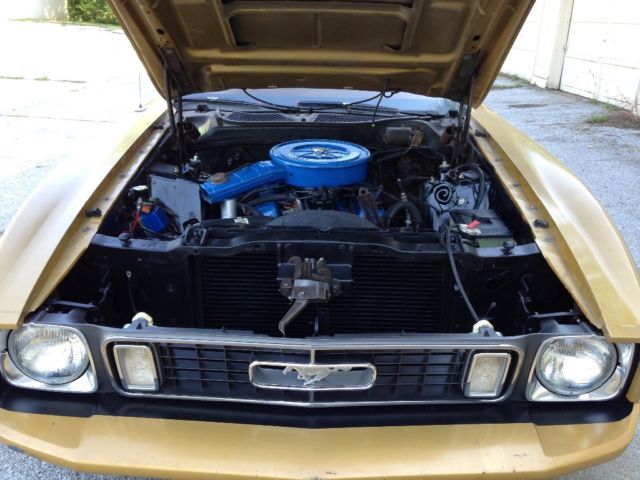 1973 Gold Ford Mustang Coupe
