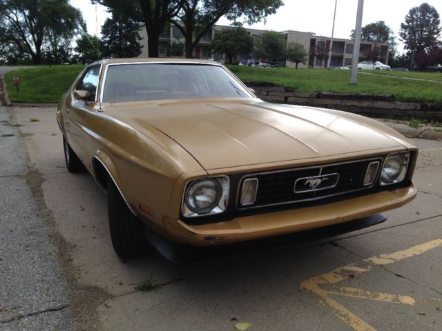1973 Gold Ford Mustang Coupe