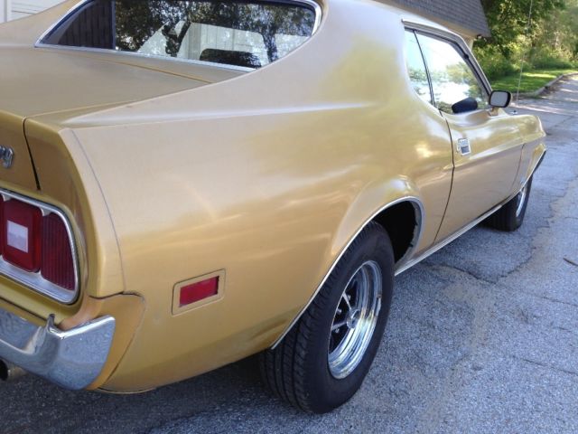 1973 Gold Ford Mustang Coupe