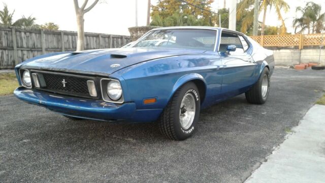 1973 Blue Ford Mustang