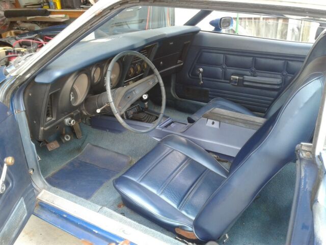 1973 Blue Ford Mustang