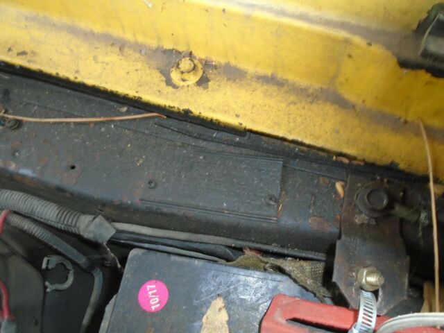 1973 Yellow Plymouth Road Runner Coupe