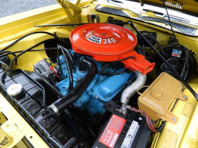 1973 FY1 Yellow Plymouth Road Runner 2dr