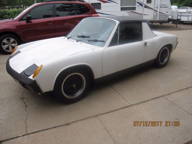 1973 White Porsche 914 Coupe