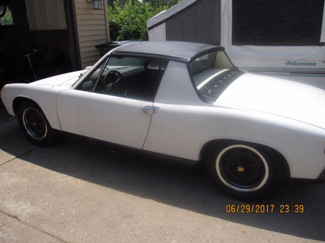 1973 White Porsche 914 Coupe