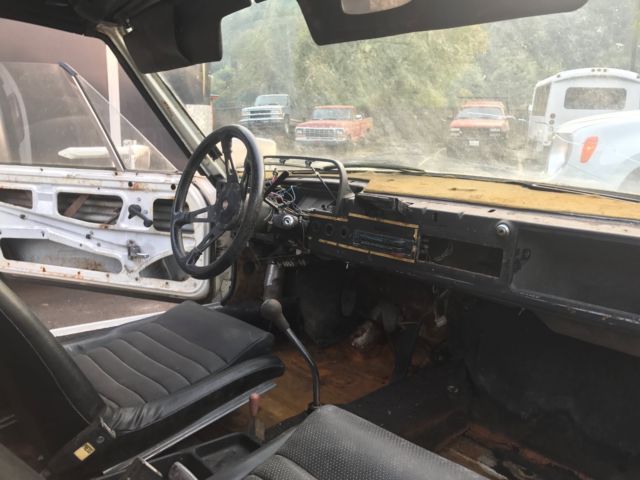 1973 White Porsche 914 Convertible