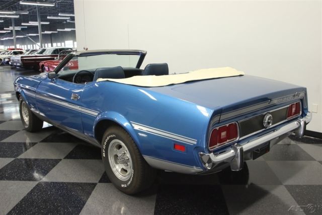 1973 Blue Ford Mustang