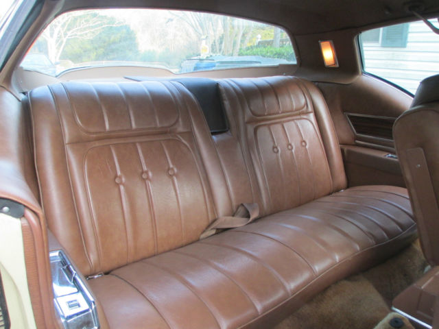 1973 Bamboo Cream,Chocolate Vinyl Top Buick Riviera Coupe