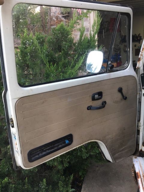 1973 White Volkswagen Bus/Vanagon Van Camper