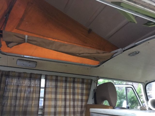 1973 White Volkswagen Bus/Vanagon Van Camper