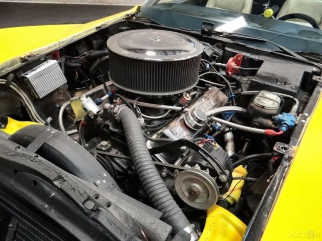 1973 Yellow Chevrolet Corvette