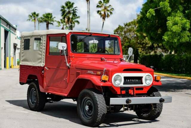 1973 Red Toyota FJ Cruiser Convertible