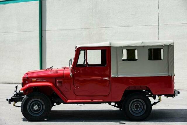 1973 Red Toyota FJ Cruiser Convertible