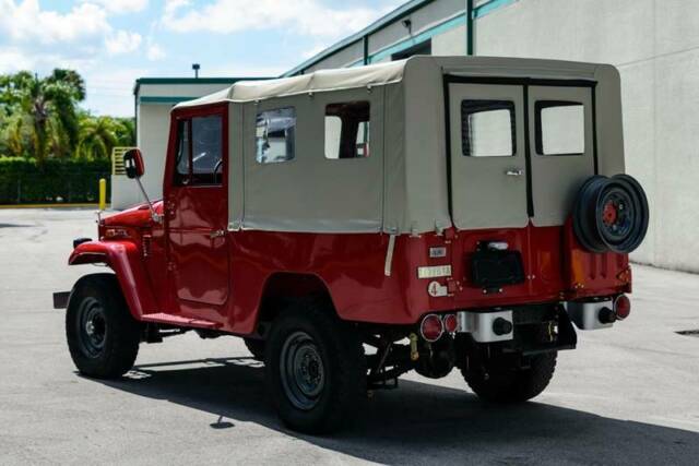 1973 Red Toyota FJ Cruiser Convertible
