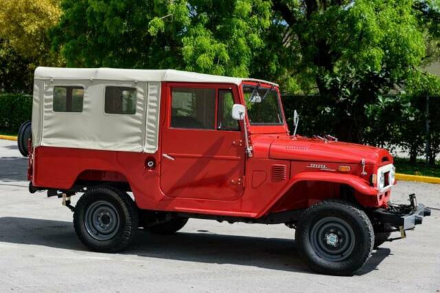 1973 Red Toyota FJ Cruiser Convertible