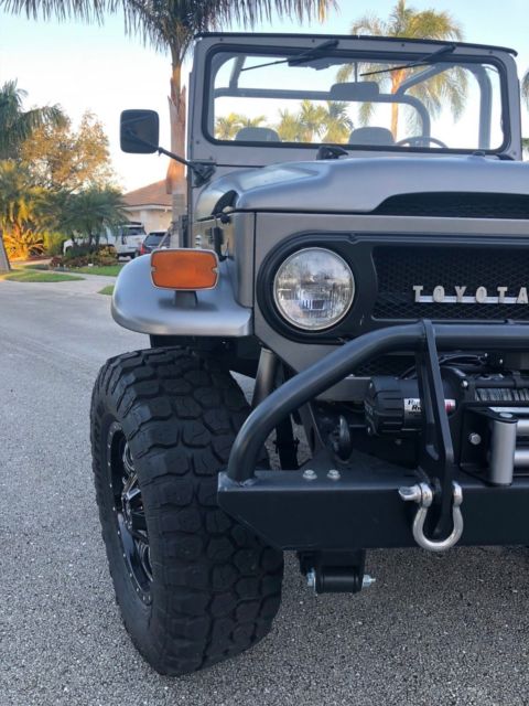 1973 Gray Toyota Land Cruiser SUV