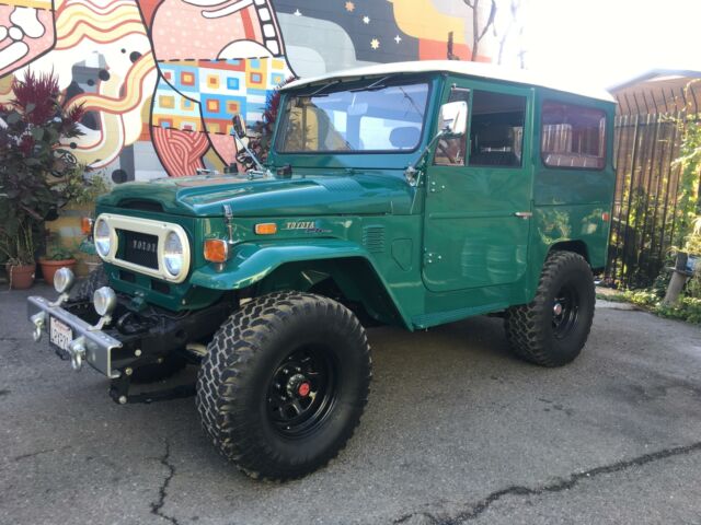1973 Green Toyota FJ Cruiser --