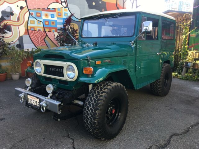 1973 Green Toyota FJ Cruiser --