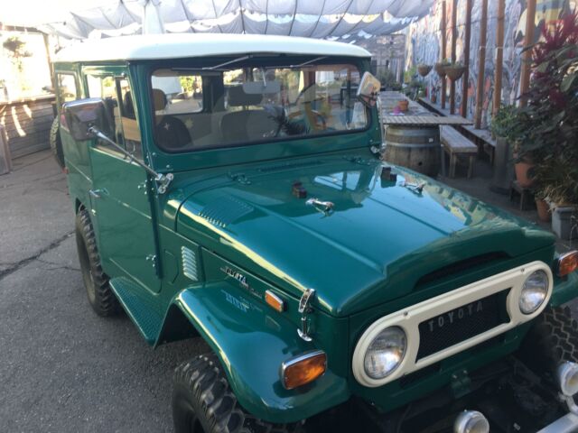 1973 Green Toyota FJ Cruiser --