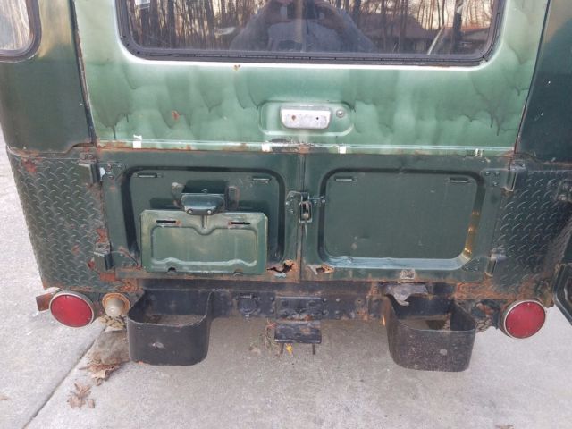 1973 Green Toyota Land Cruiser SUV