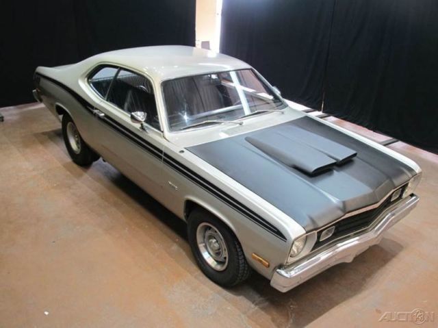 1973 Blue Chevrolet Corvette