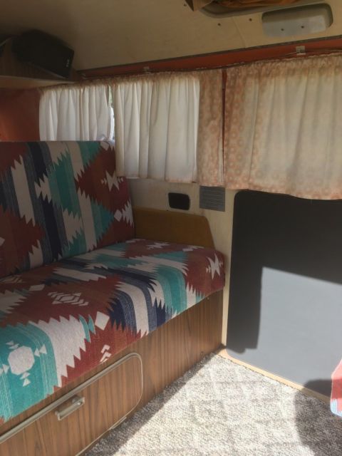 1973 Volkswagen Bus/Vanagon