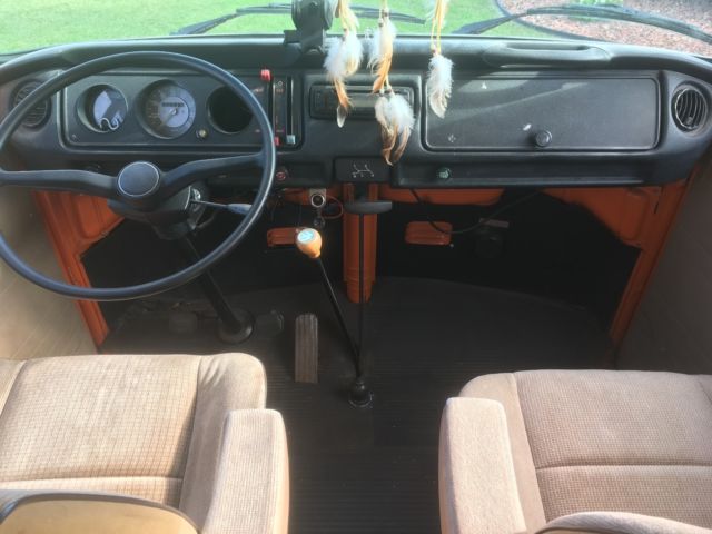 1973 Volkswagen Bus/Vanagon