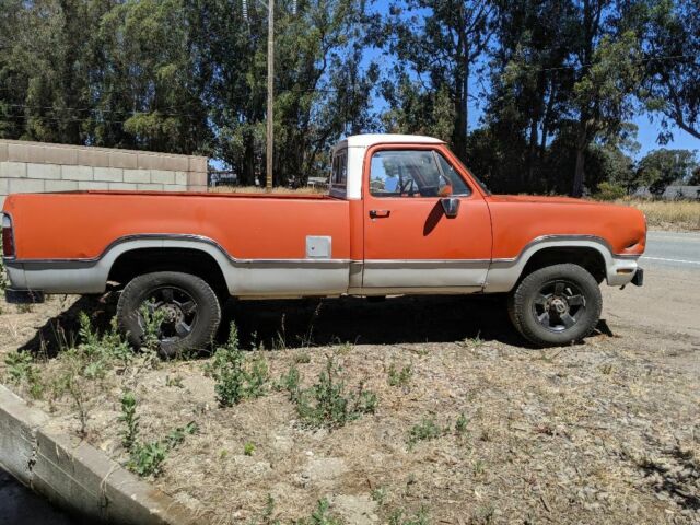 1973 Orange Dodge Power Wagon Single cab long bed
