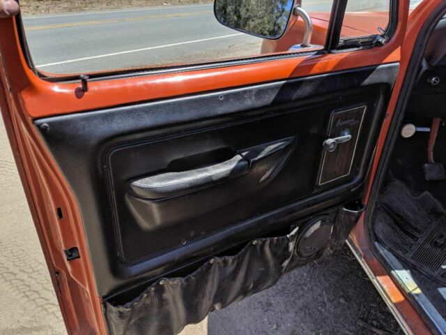 1973 Orange Dodge Power Wagon Single cab long bed