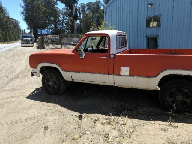 1973 Orange Dodge Power Wagon Single cab long bed