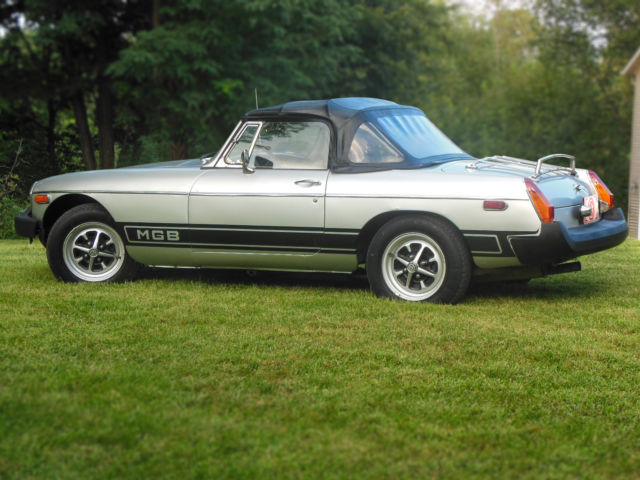 1974 Silver MG MGB Convertible