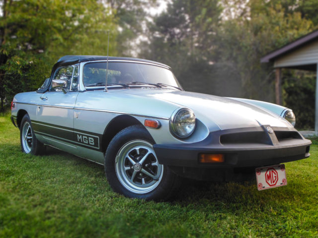 1974 Silver MG MGB Convertible