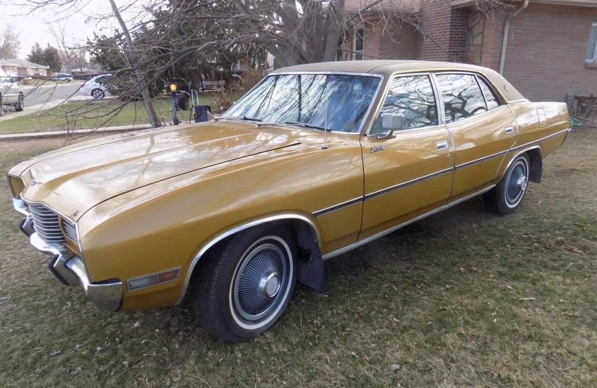 1974 Ford LTD Sedan
