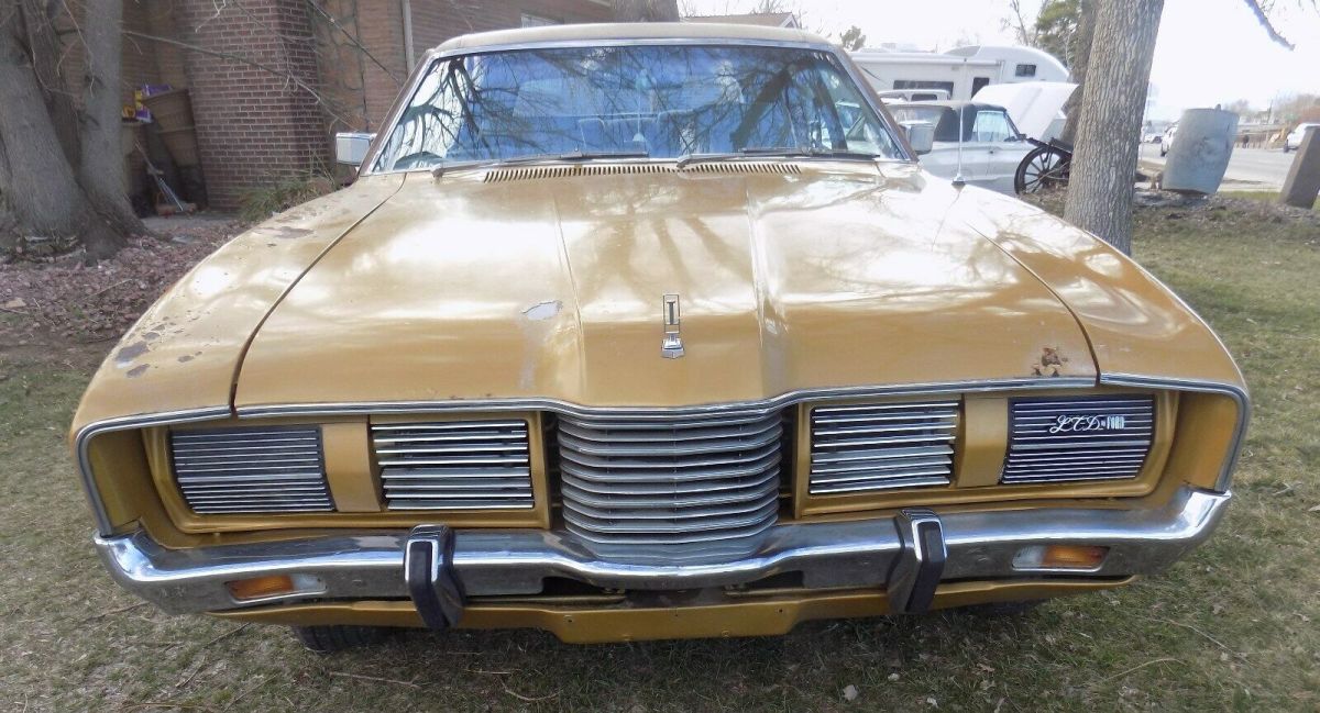 1974 Ford LTD Sedan
