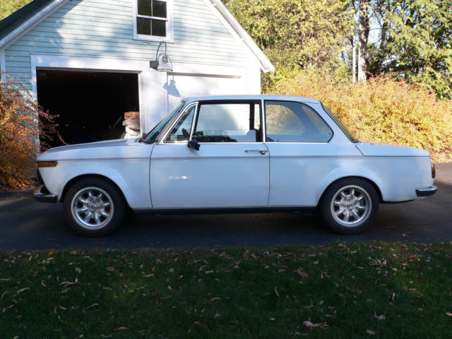 1974 White BMW 2002 Coupe