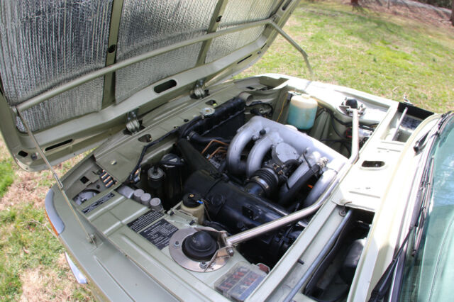 1974 Reseda Green Metallic 075 , â€œResedagrunâ€ BMW 2002 Sedan