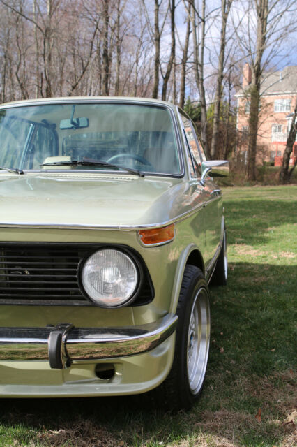 1974 Reseda Green Metallic 075 , â€œResedagrunâ€ BMW 2002 Sedan