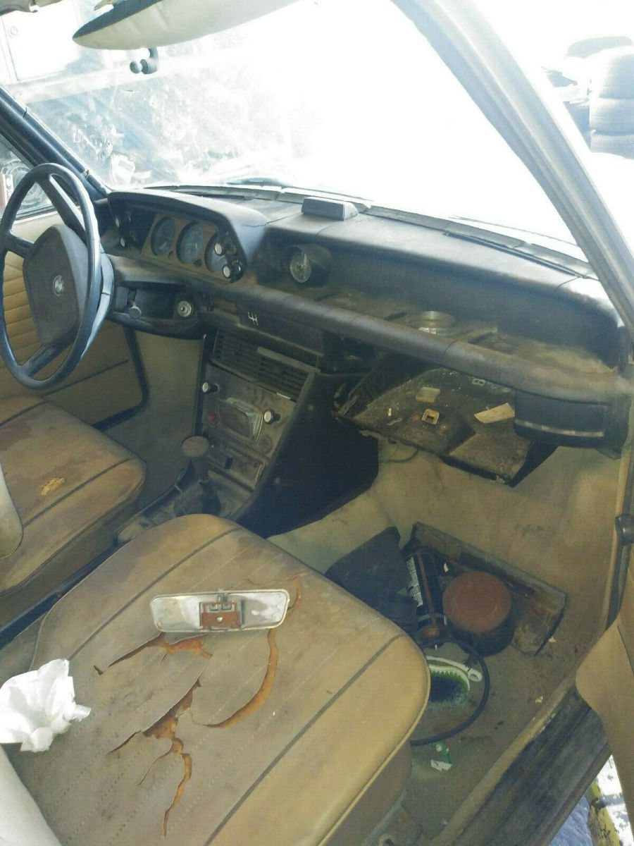 1974 Brown BMW 2002 Coupe