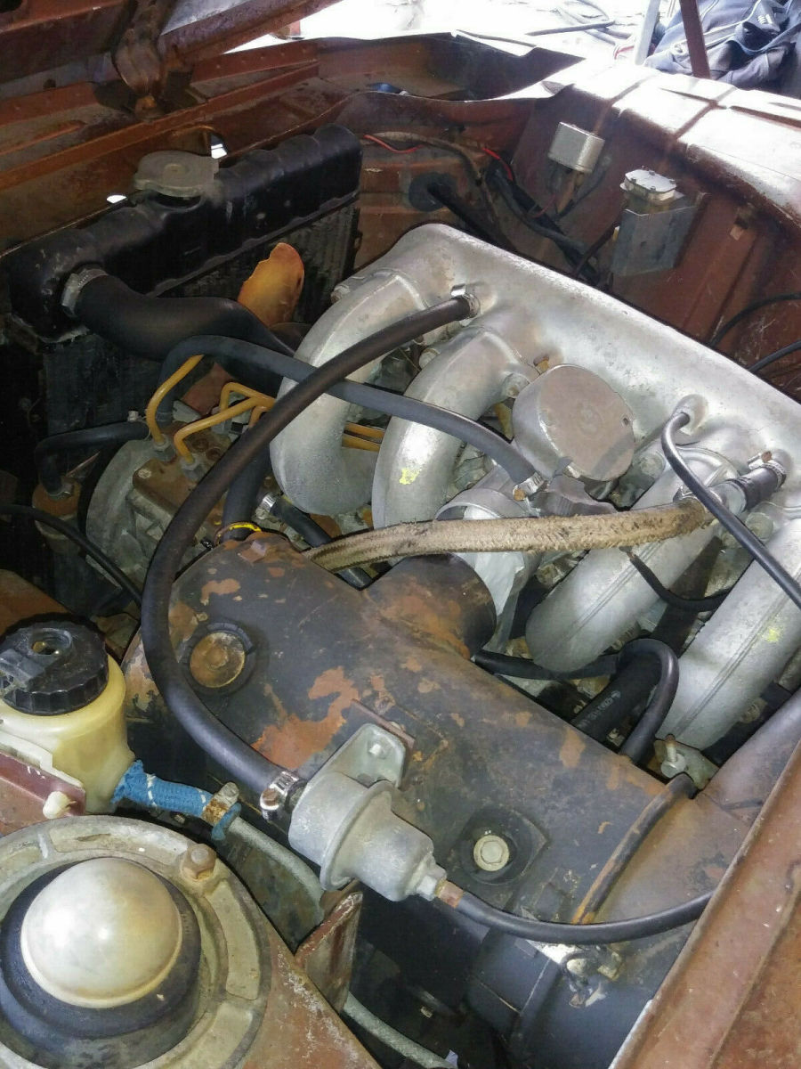 1974 Brown BMW 2002 Coupe