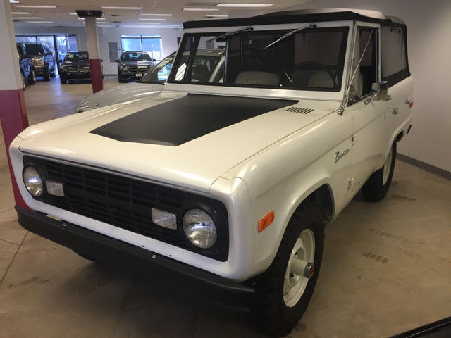 1974 Blue Ford Bronco