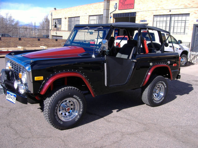 1974 Black &amp- Red Ford Bronco