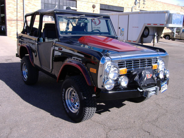 1974 Black &amp- Red Ford Bronco
