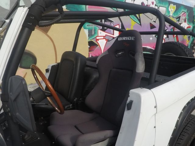 1974 White Ford Bronco SUV