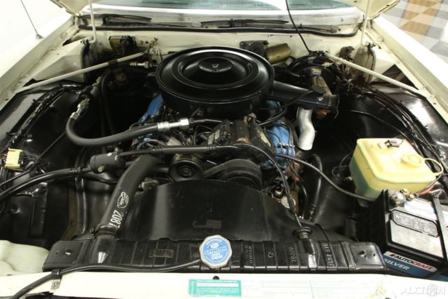 1974 White Chrysler New Yorker